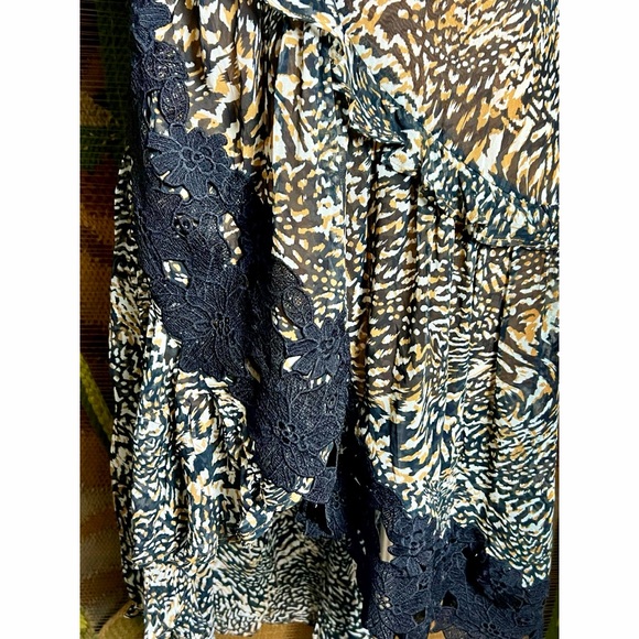 Anthropologie V-Neck Ruffle Lace Dress 0P - Picture 13 of 16